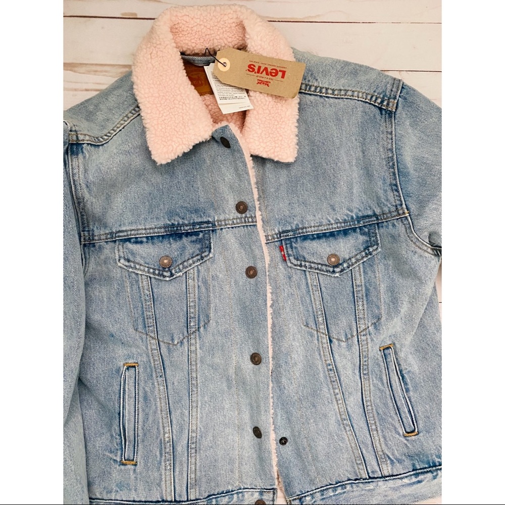 Levi’s Ex Boyfriend Jean Pink Sherpa Jacket